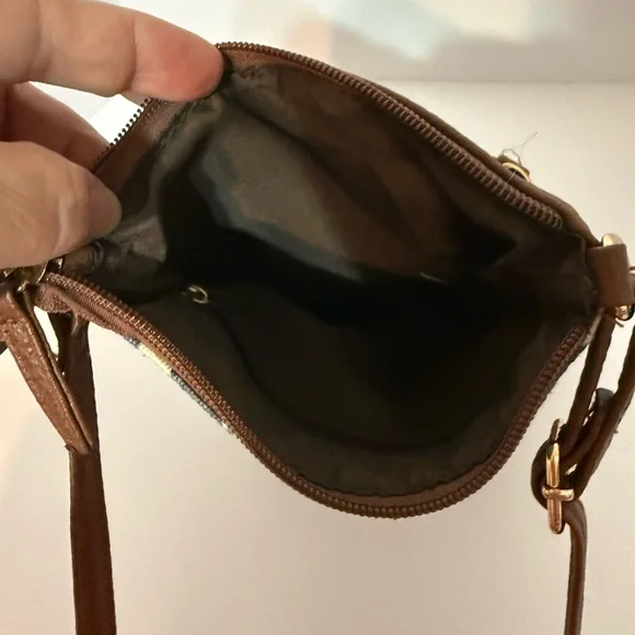 Llama And Cactus Stylish Brown and Blue, Faux Leather Crossbody Bag, Super Cute - Picture 5 of 9